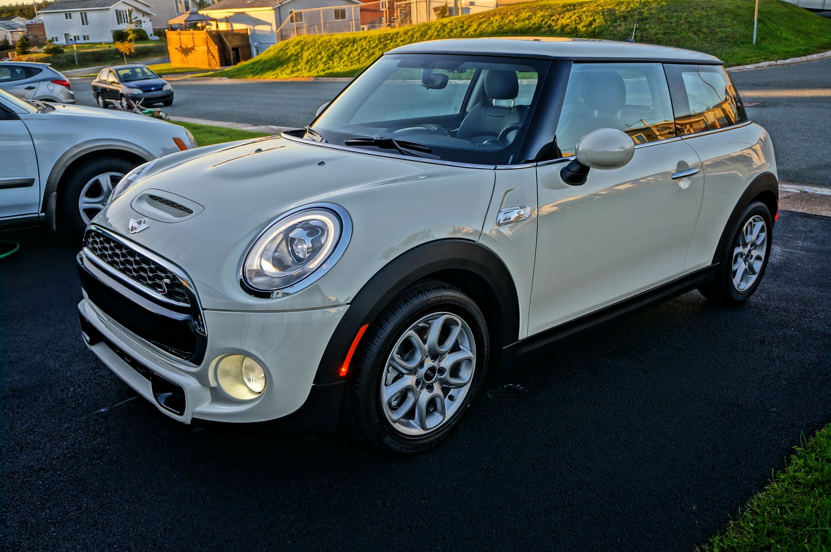 Mini Cooper Pepper White Mini Cooper Cars